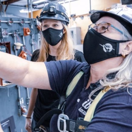The Electrical Contractors Association of Central Ontario (ECACO) and IBEW Local 804 have teamed up to support awareness of the importance of wearing masks to help reduce the spread of Covid 19.